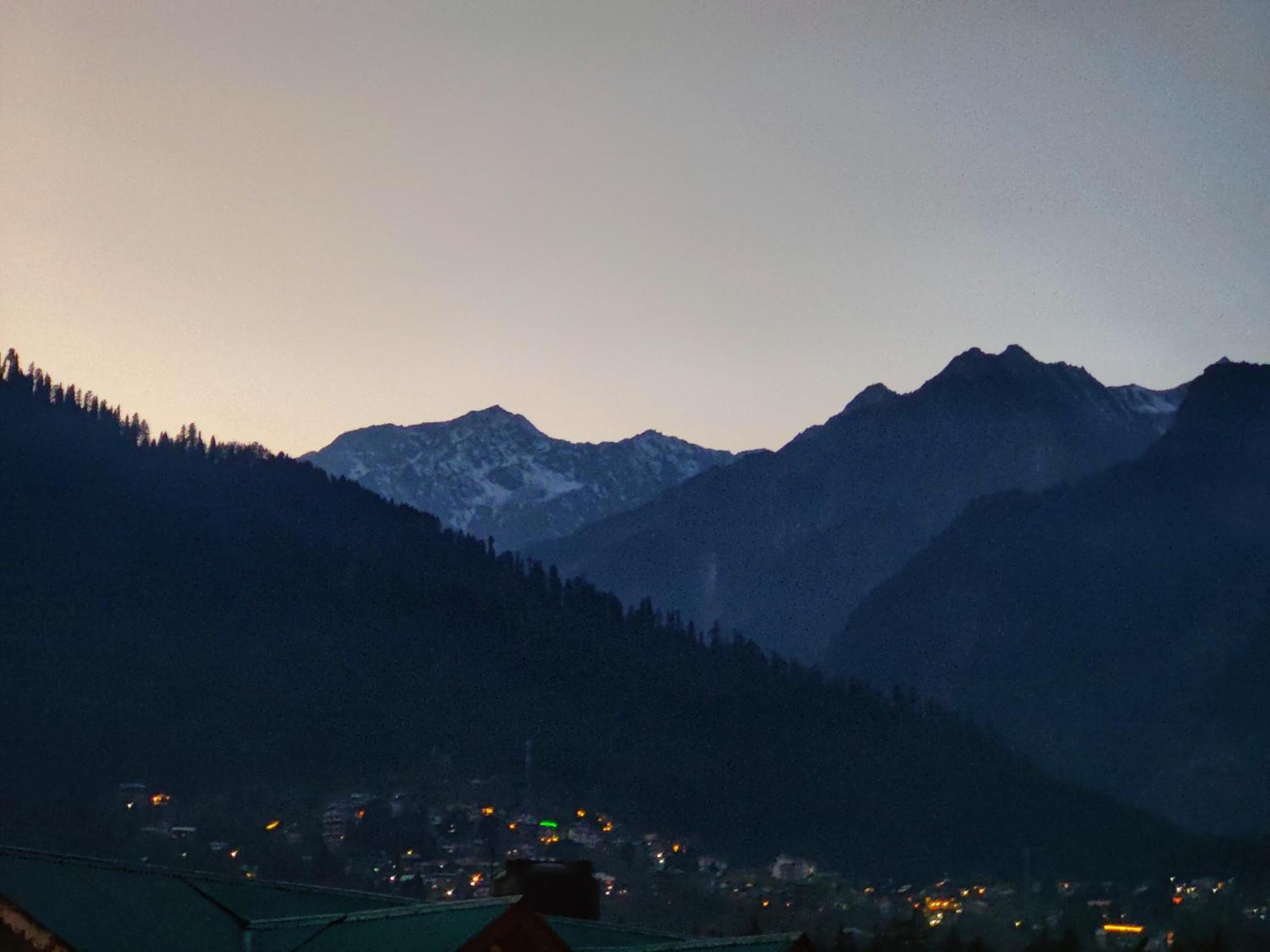 Surya International Hotel Manali Near Mall Road Zewnętrze zdjęcie