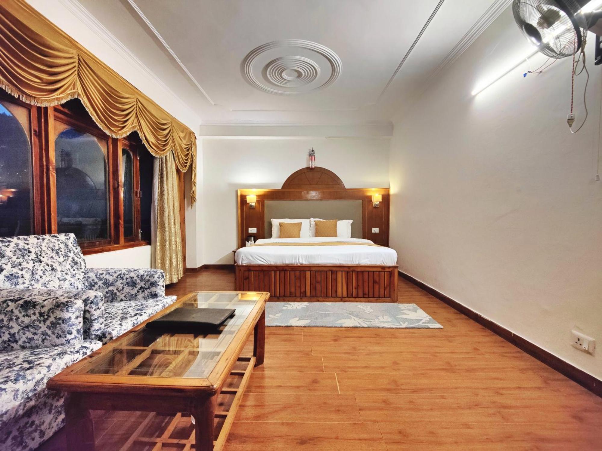 Surya International Hotel Manali Near Mall Road Zewnętrze zdjęcie