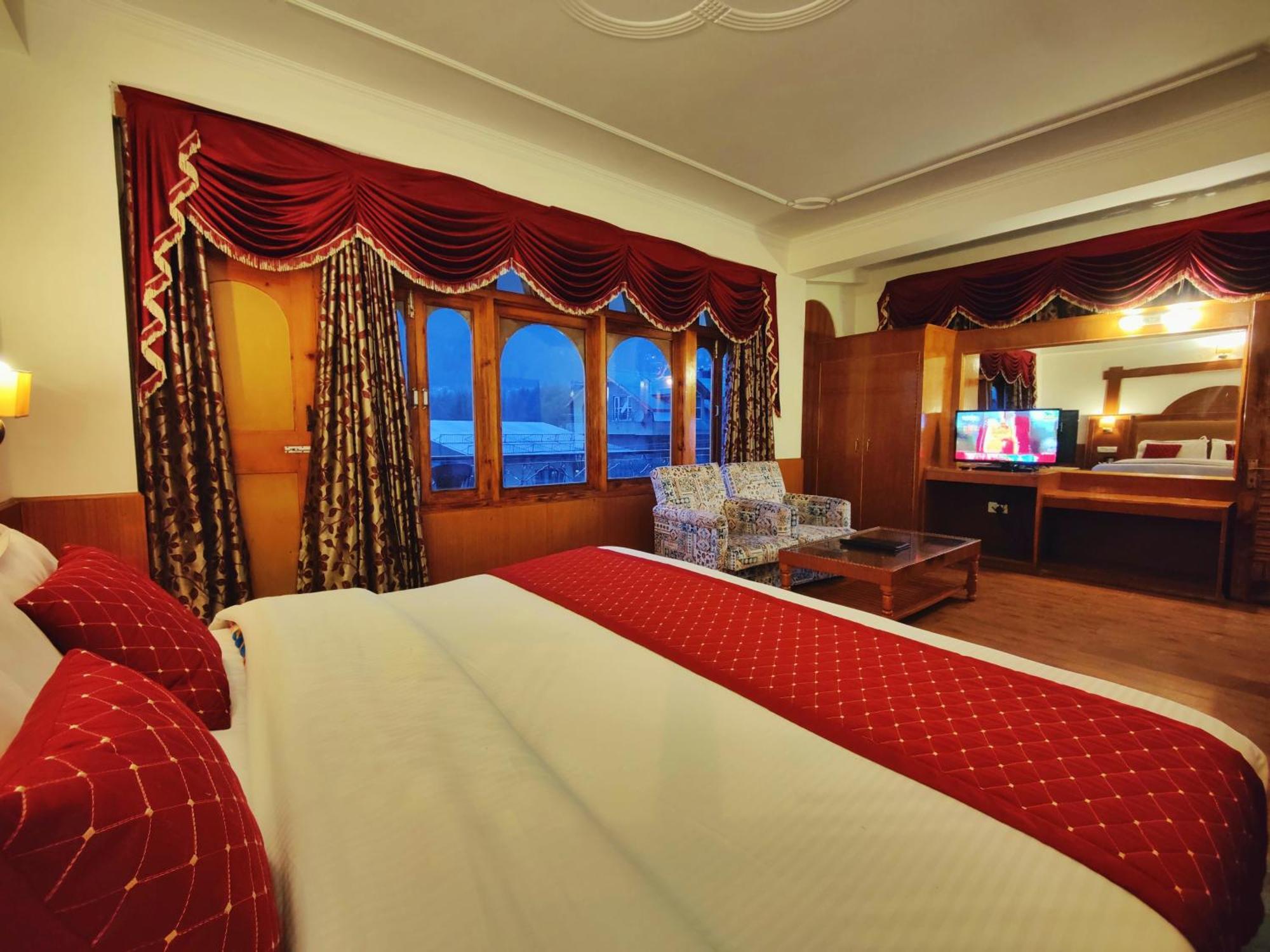 Surya International Hotel Manali Near Mall Road Zewnętrze zdjęcie