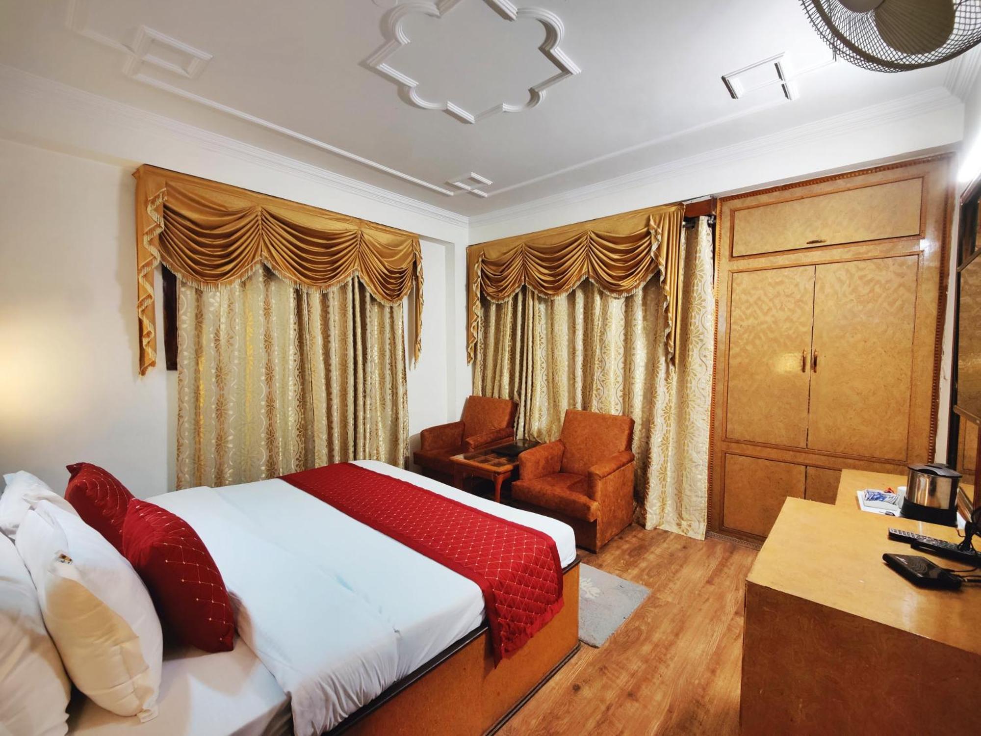 Surya International Hotel Manali Near Mall Road Zewnętrze zdjęcie