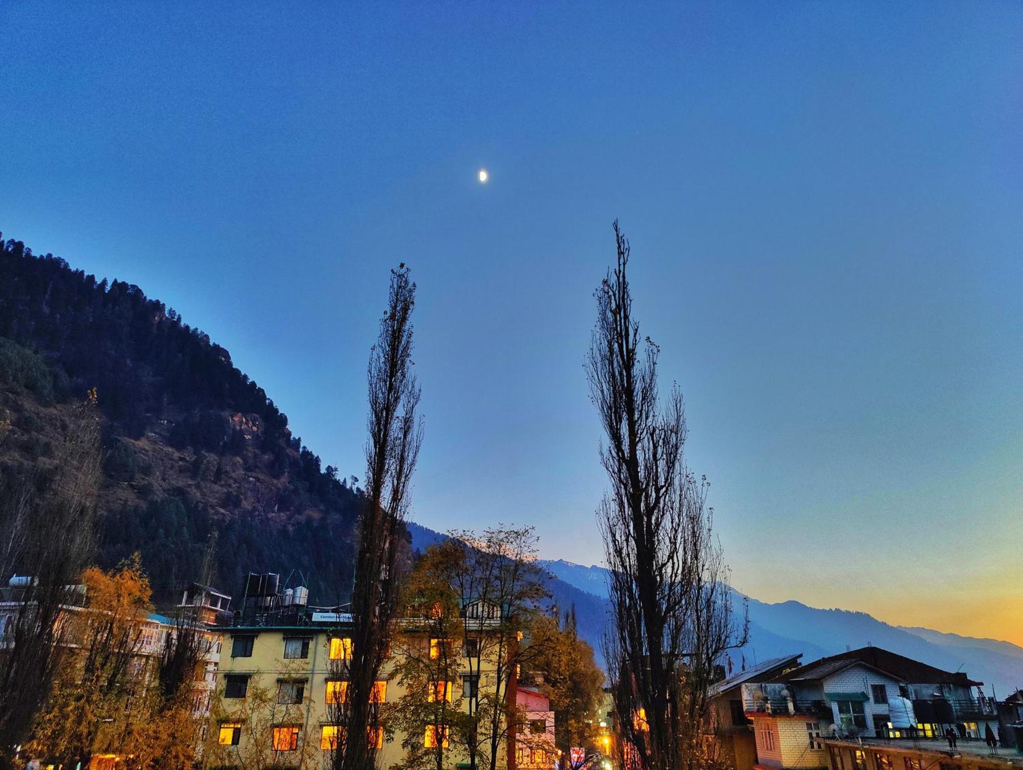 Surya International Hotel Manali Near Mall Road Zewnętrze zdjęcie
