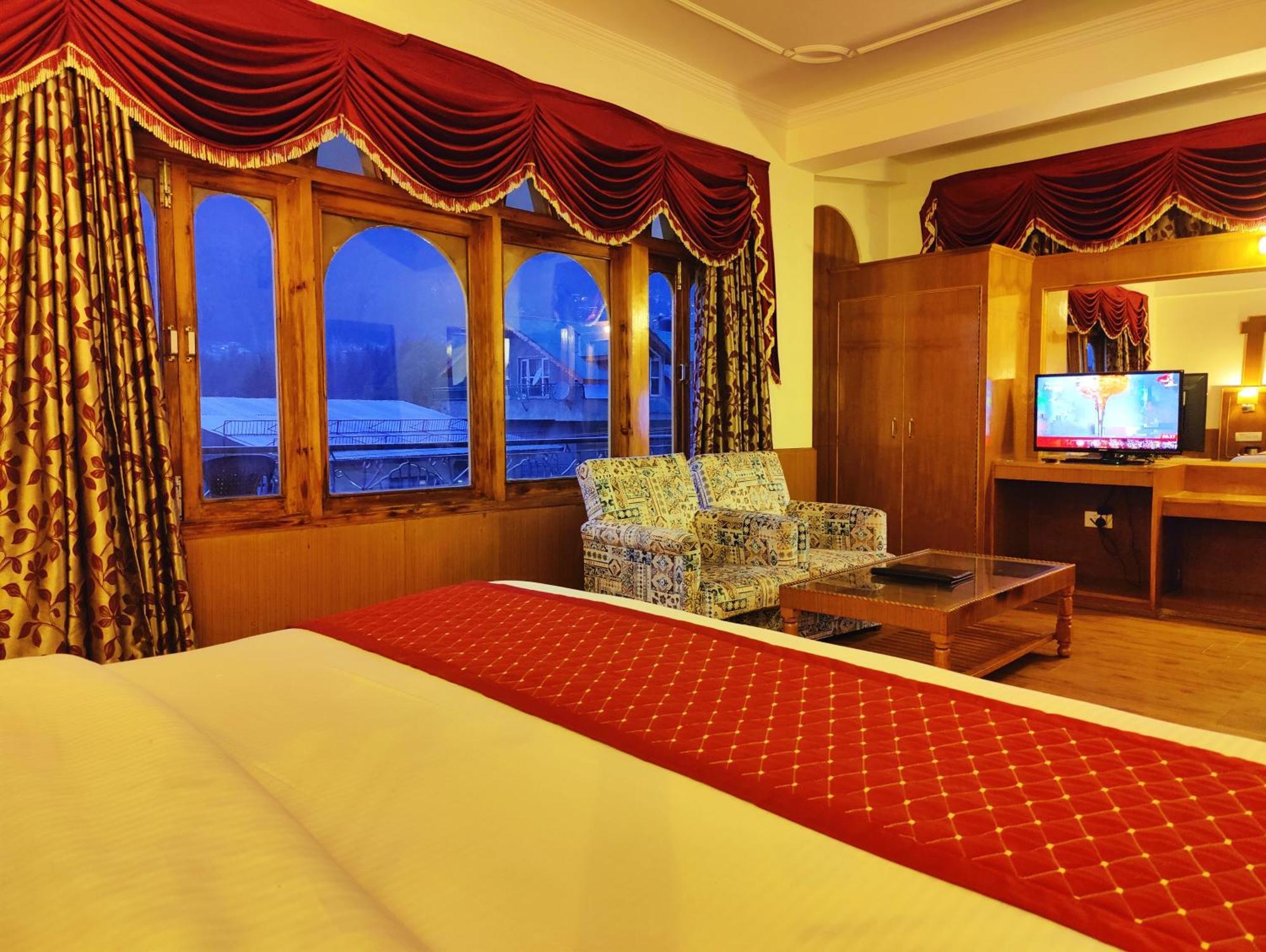 Surya International Hotel Manali Near Mall Road Zewnętrze zdjęcie