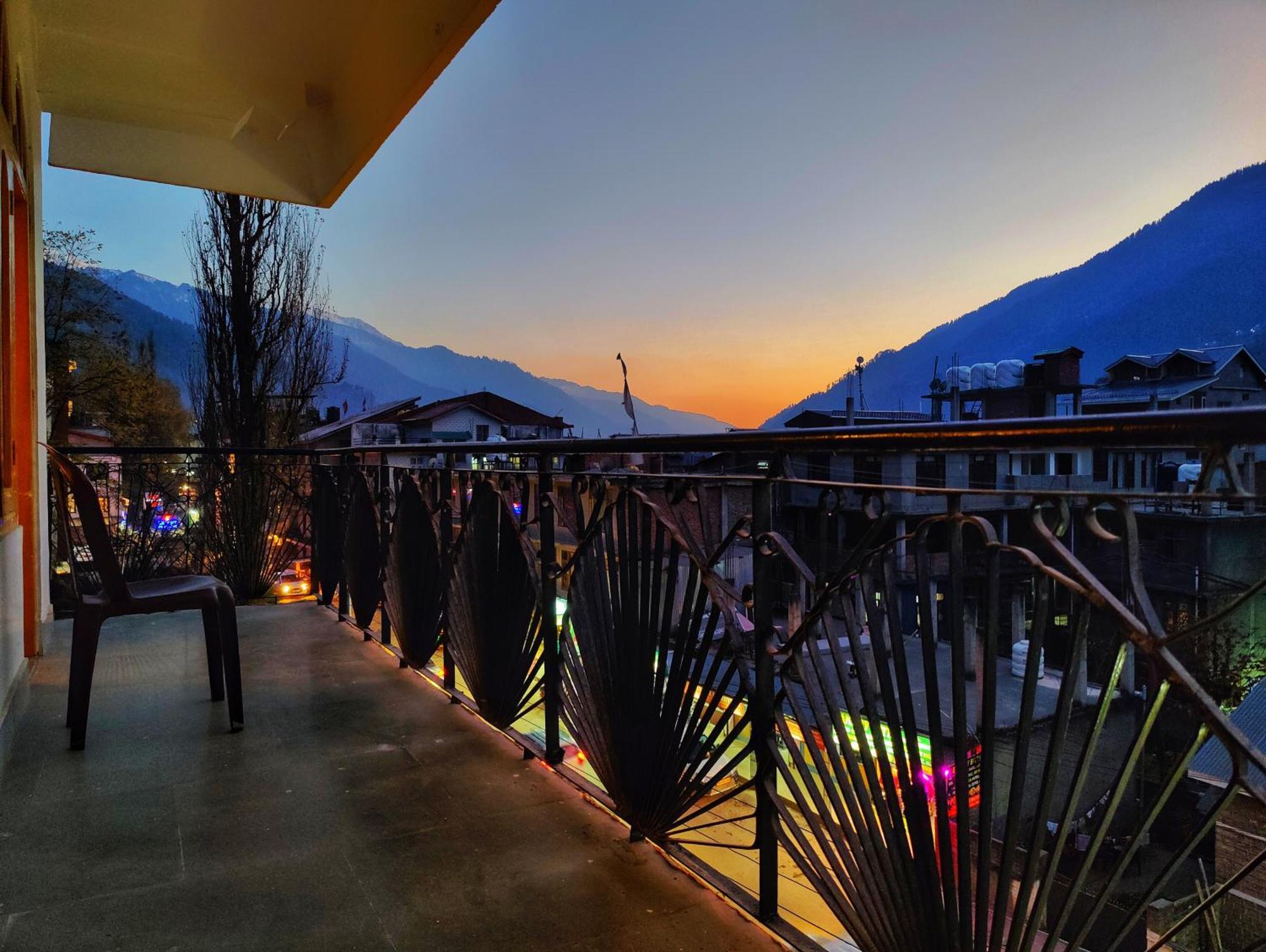 Surya International Hotel Manali Near Mall Road Zewnętrze zdjęcie
