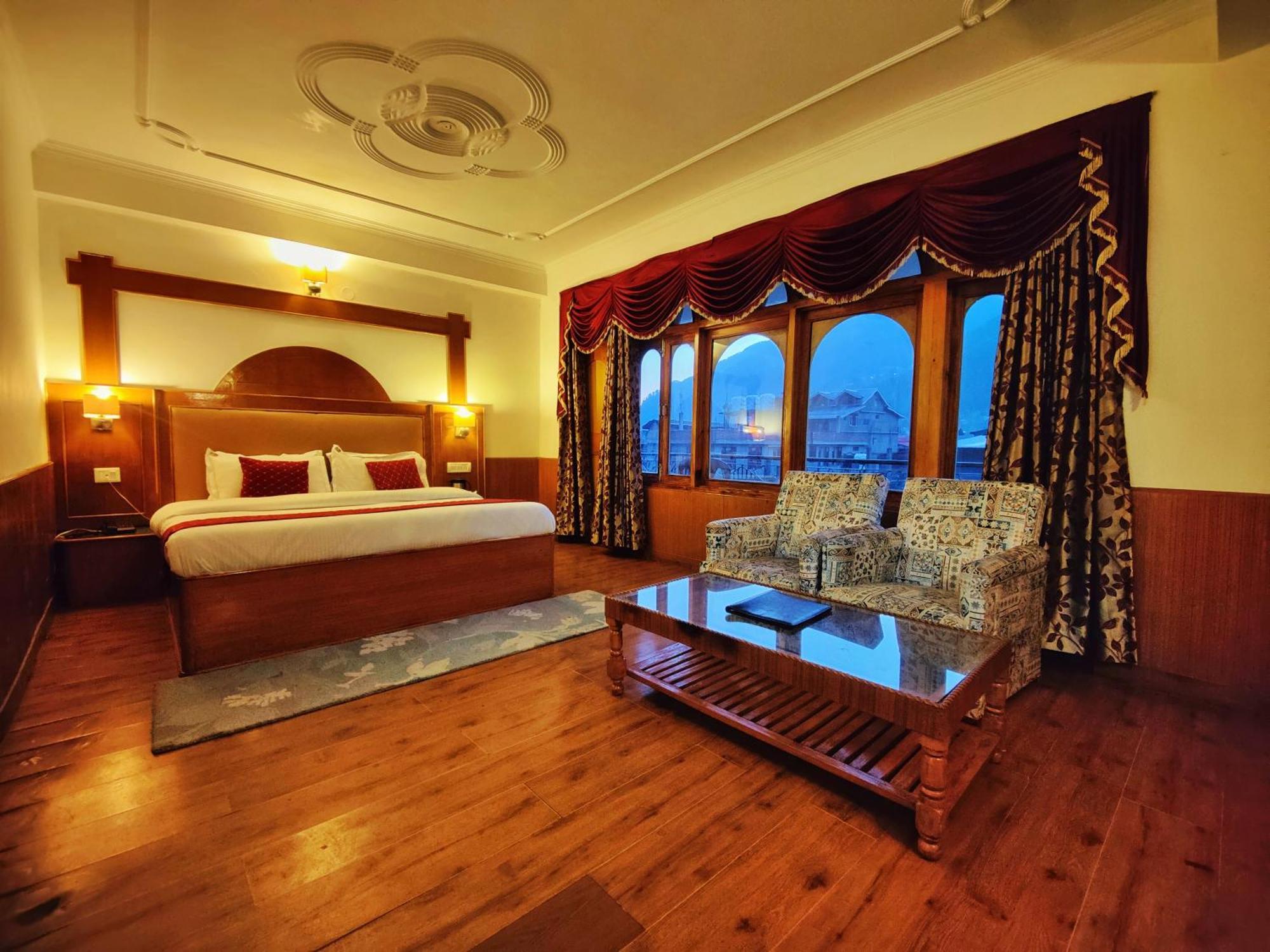 Surya International Hotel Manali Near Mall Road Zewnętrze zdjęcie