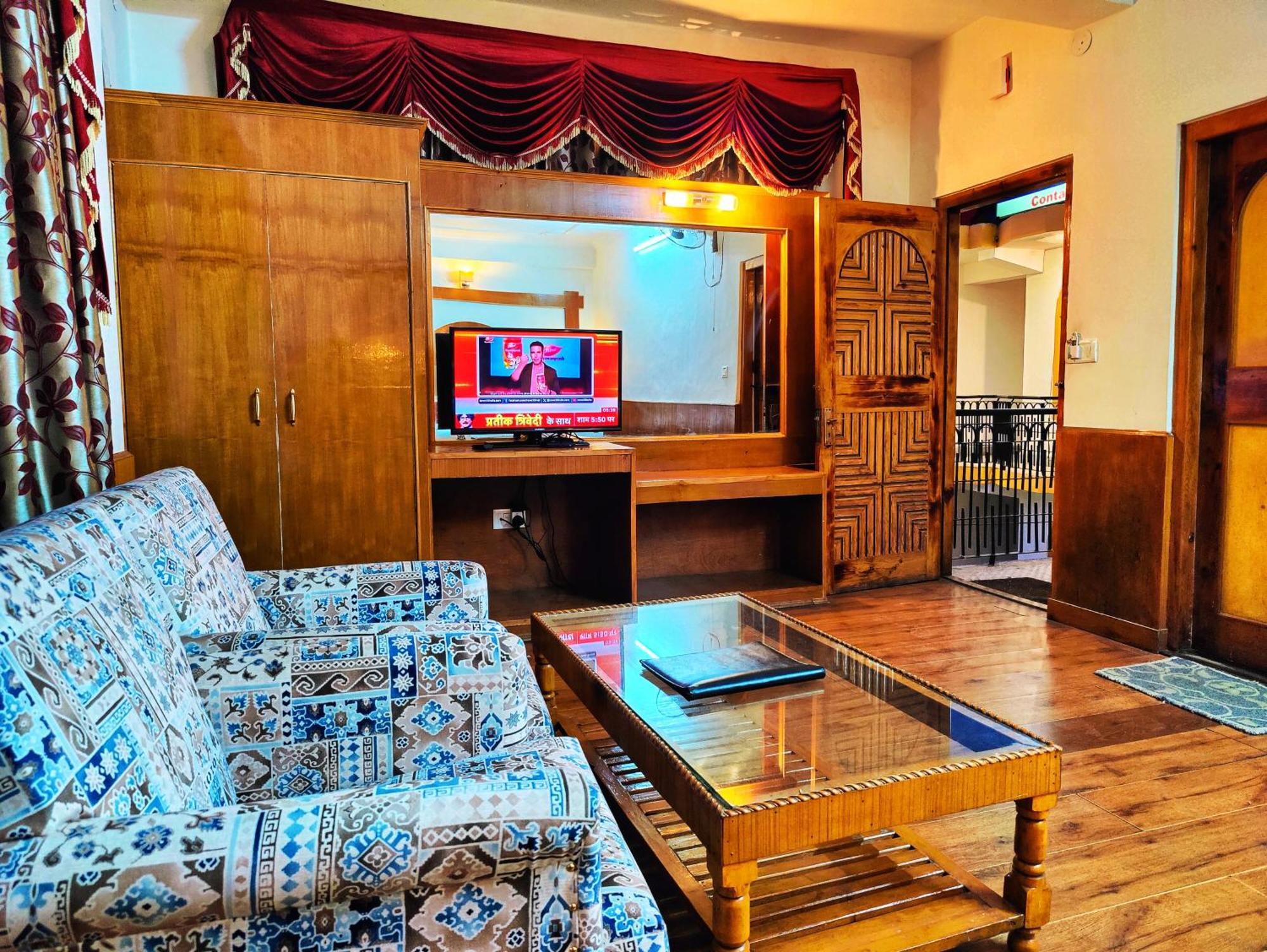 Surya International Hotel Manali Near Mall Road Zewnętrze zdjęcie