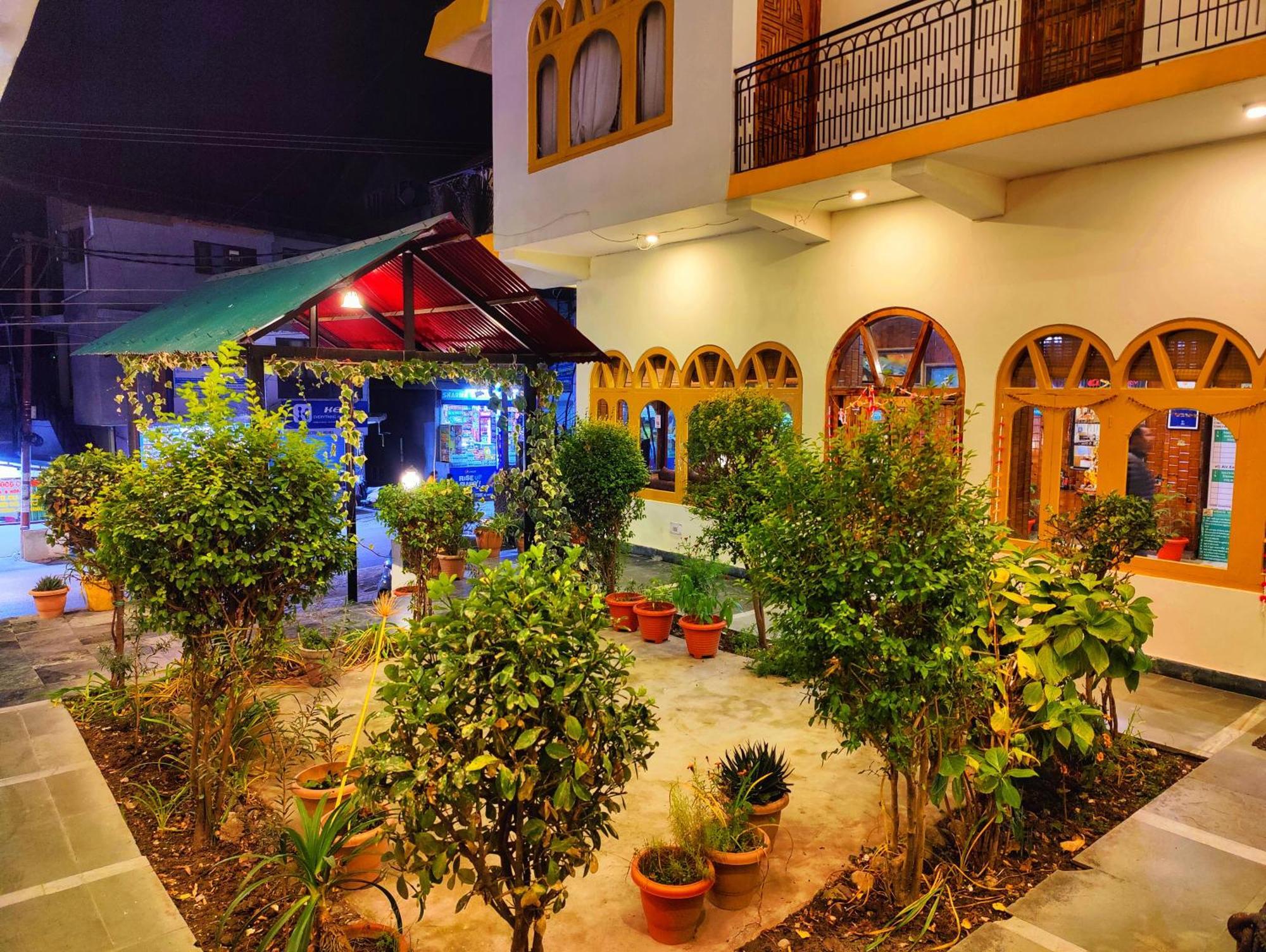Surya International Hotel Manali Near Mall Road Zewnętrze zdjęcie